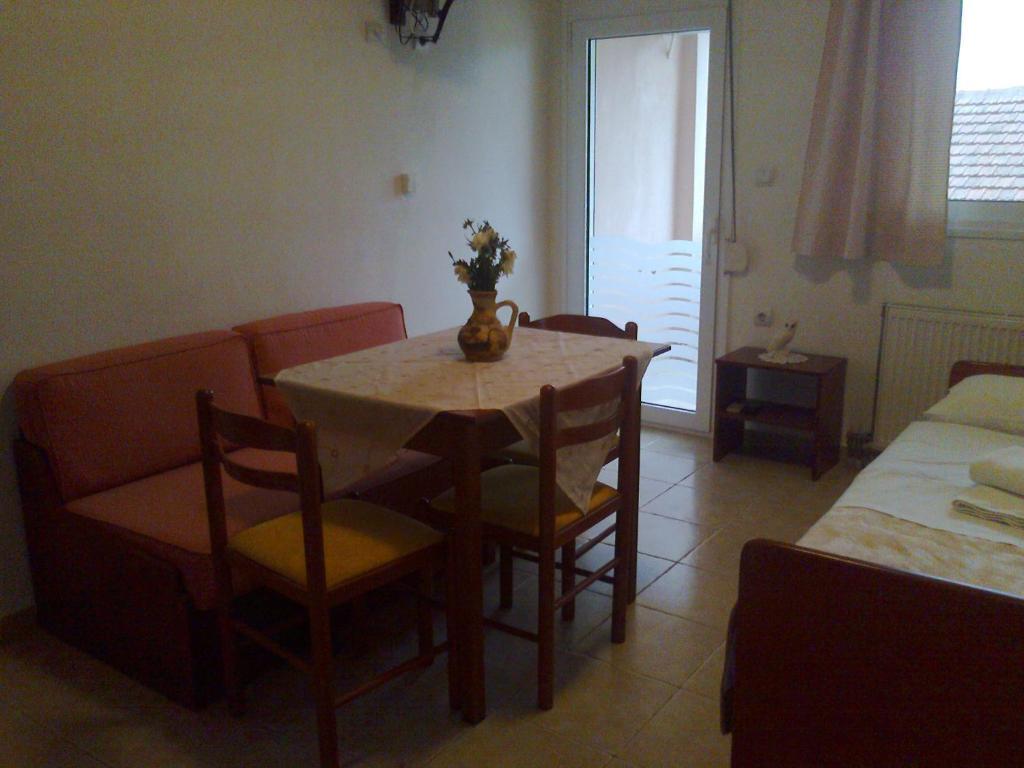Phyllis Maisonettes Apartamento Kallithea  Quarto foto